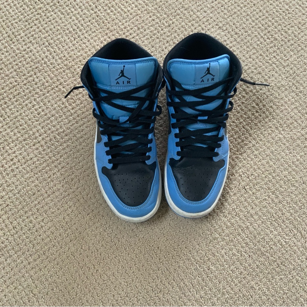 Nike Air Athletic Shoes - Black and Blue